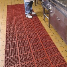 Comfort Mate Floor Mat, 3&#039;x5&#039; with 7/8&quot; height, Red Nitrile Rubber