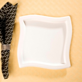 Emi Yoshi - Waves Dinner Plate, 9.75&quot; White Plastic