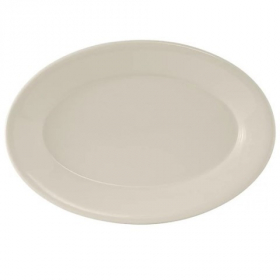 Tuxton - Reno Platter with Wide Rim, 13.5x9 Oval Eggshell China