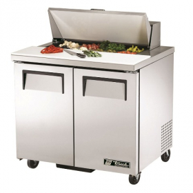 True - Sandwich/Salad Prep Table with Refrigerated Base, 2 Doors, 4 Shelves and 8 Pans, 36.375x30.12